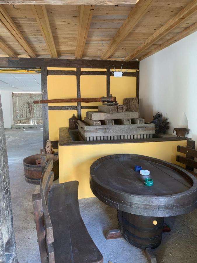 Maison A Colombage De 1602 Wintzenheim Exterior photo